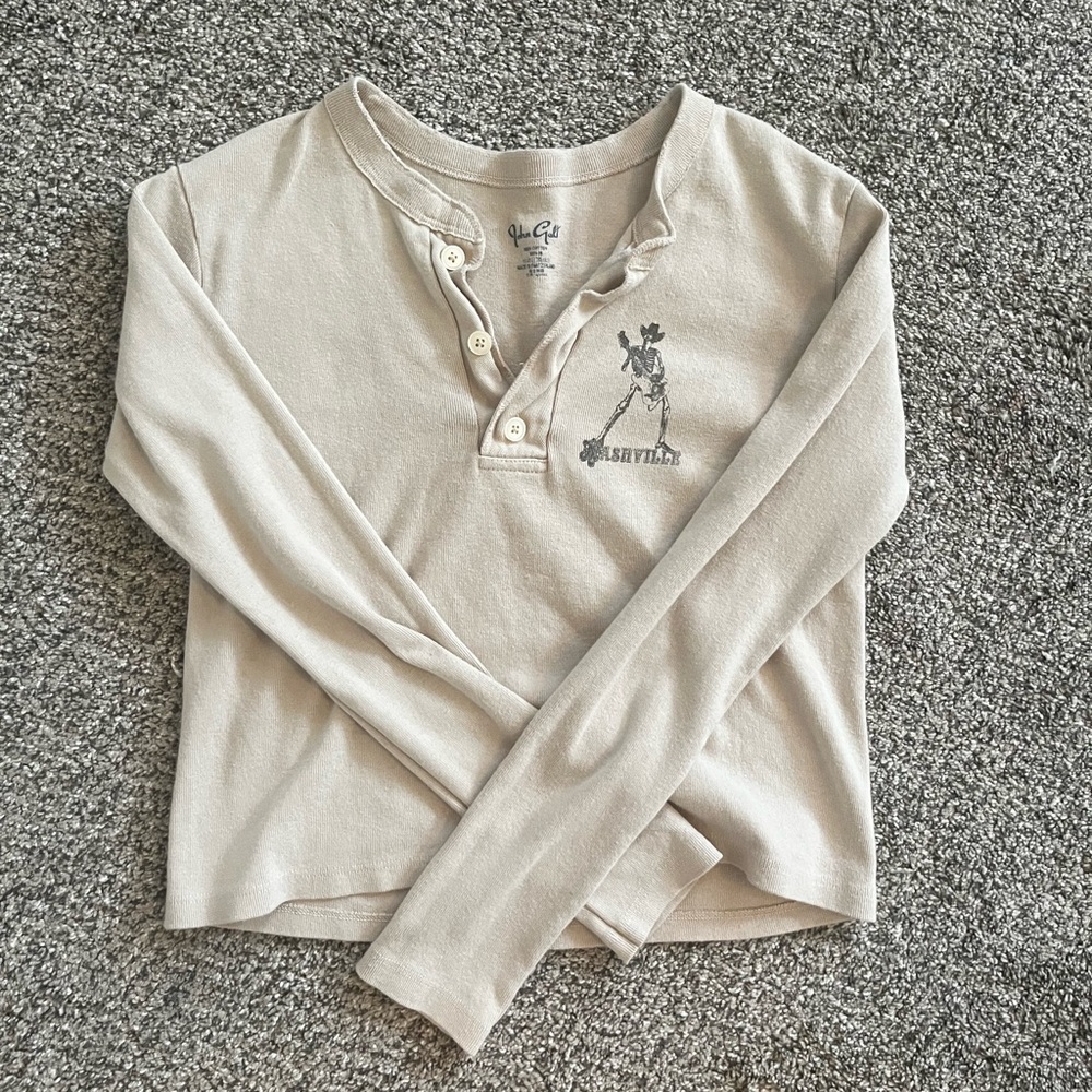 Brandy Melville long sleeve top